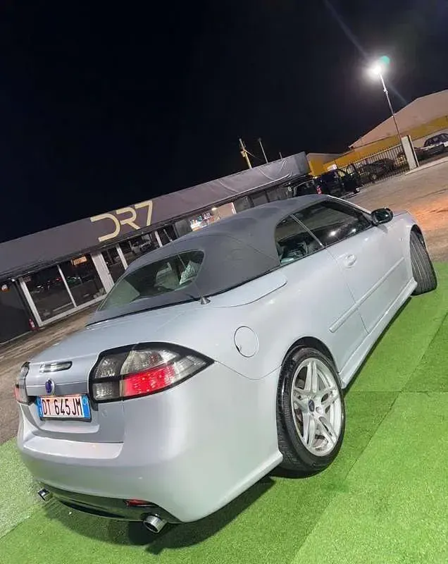 Usata Saab 9-3 Cabriolet Linear 150 CV (110 kW) 2009 Argento Cabrio