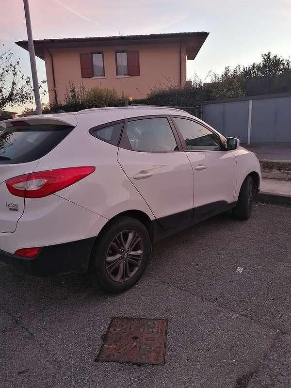 Usata Hyundai ix35 Comfort 116 CV (85 kW) 2014 Bianco SUV