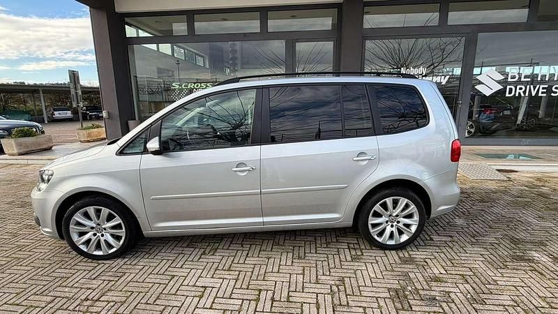 Usata VW Touran Comfortline 105 CV (77 kW) 2015 Argento Monovolume
