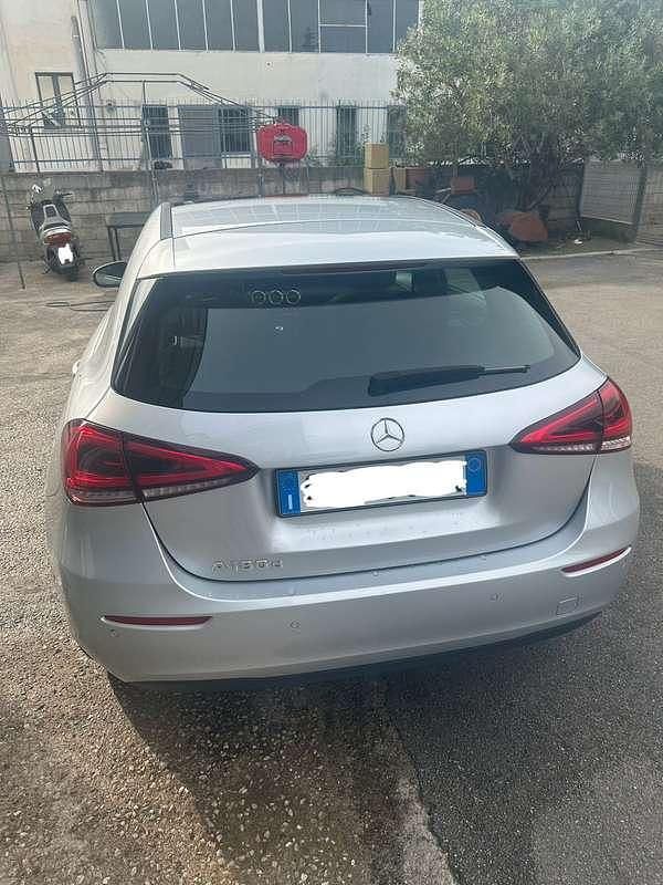 Usata Mercedes A180 116 CV (85 kW) 2020 Berlina