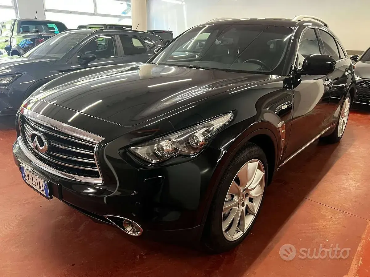 Usata Infiniti QX70 238 CV (175 kW) 2014 Nero SUV