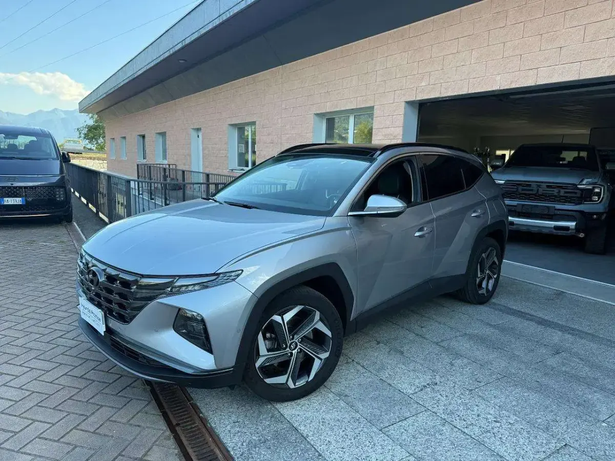 Usata Hyundai Tucson 179 CV (131 kW) 2024 Argento SUV