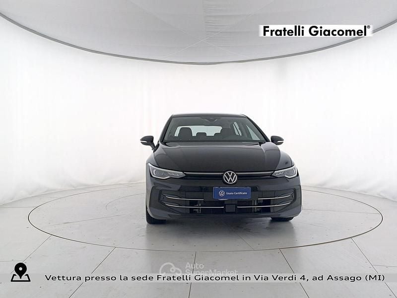 Usata VW Golf VIII Style 150 CV (110 kW) 2025 Grenadill black metallizzato Berlina