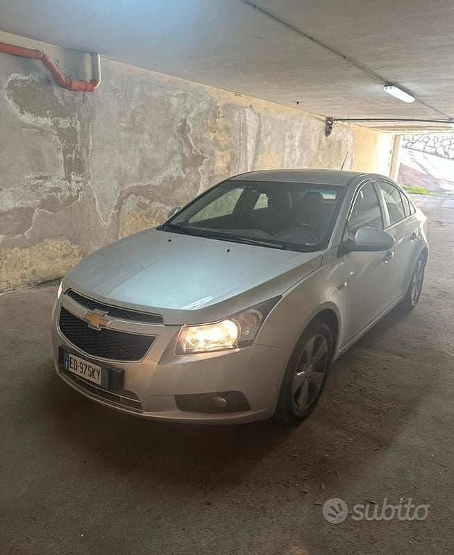 Usata Chevrolet Cruze LT 150 CV (110 kW) 2010 Grigio Berlina