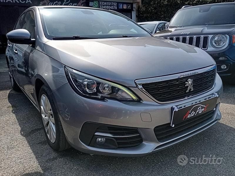 Usata Peugeot 308 Active 102 CV (75 kW) 2018 Grigio Berlina