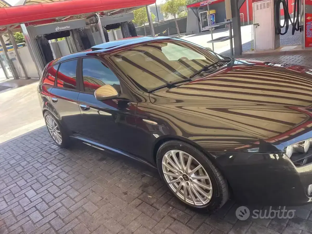 Usata Alfa Romeo 159 200 CV (147 kW) 2008 Nero Station wagon