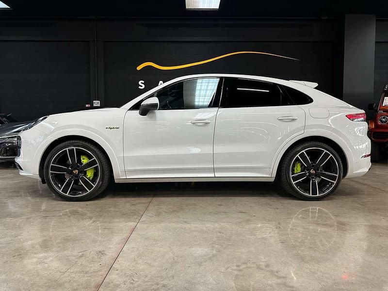 Usata Porsche Cayenne Coupe Platinum Edition 462 CV (339 kW) 2023 Bianco carrara metallizzato Coupé