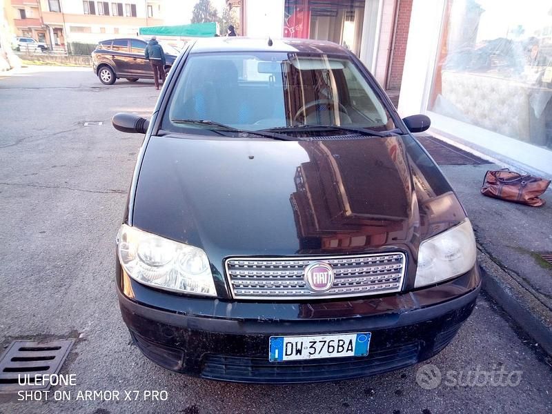 Usata Fiat Punto 77 CV (56 kW) 2009 Nero Utilitaria