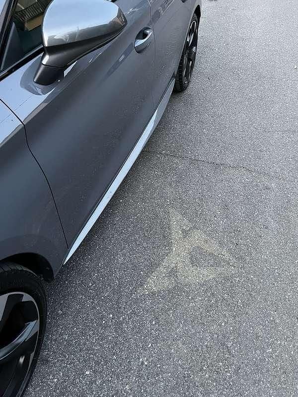 Usata Cupra Leon 150 CV (110 kW) 2023 Berlina