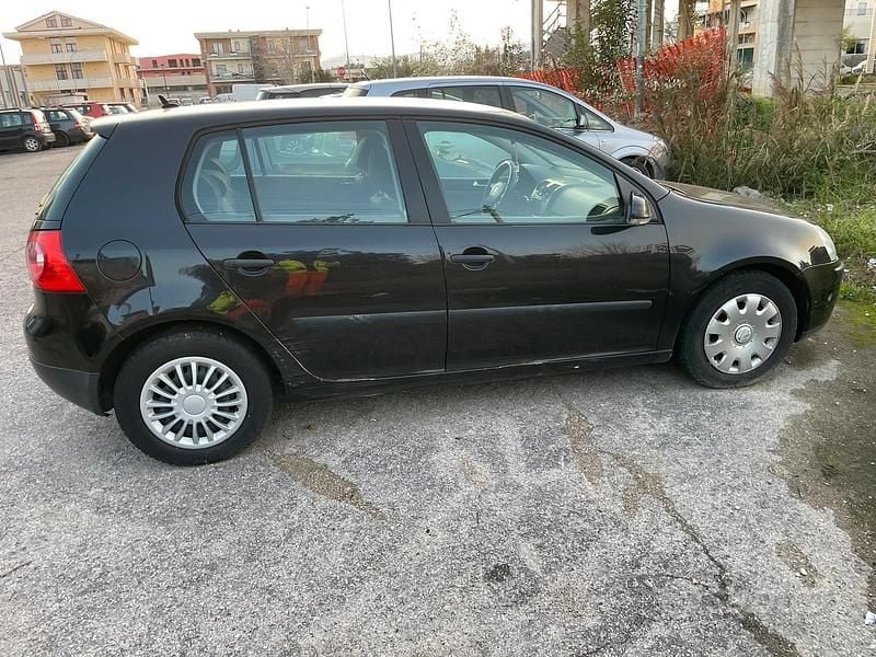 Usata VW Golf Comfortline 2003 Berlina