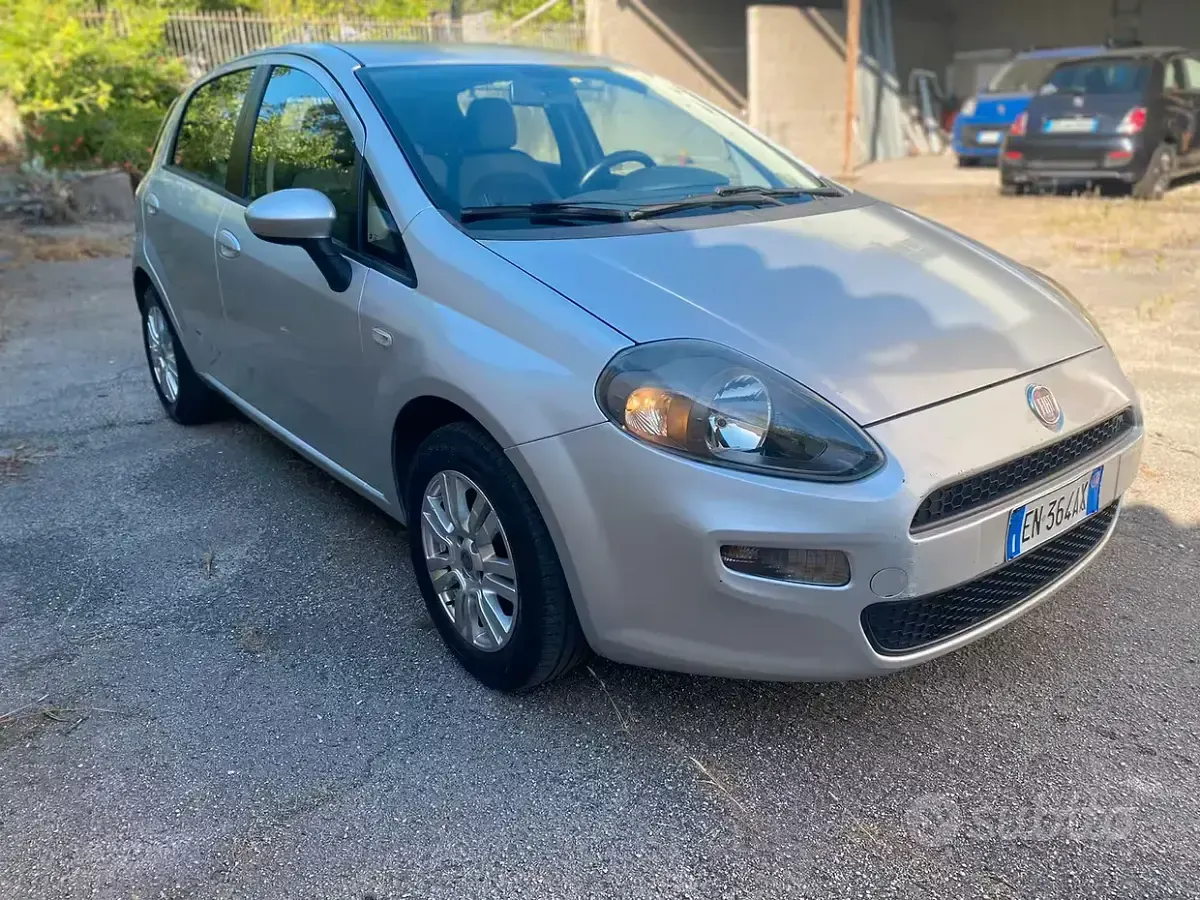 Usata Fiat Punto Evo 77 CV (56 kW) 2012 Grigio Utilitaria