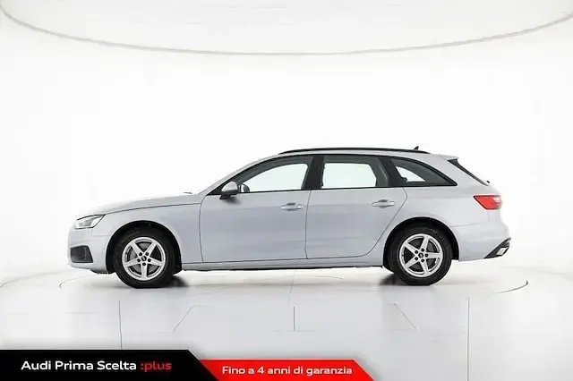 Occasion Audi A4 Design 136 PK (100 kW) 2022 Zilver Stationwagen