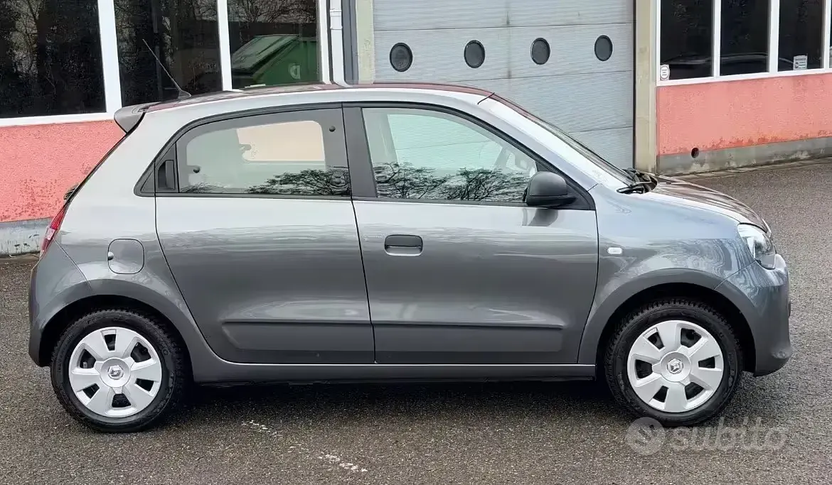 Usata Renault Twingo 69 CV (50 kW) 2018 Grigio Utilitaria