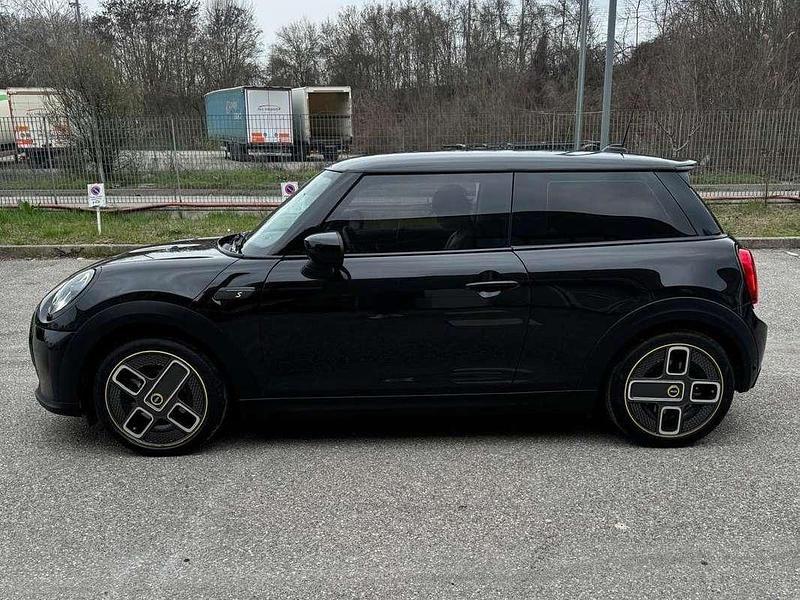 Usata Mini Cooper S 75 kW (102 CV) 2021 Nero Utilitaria