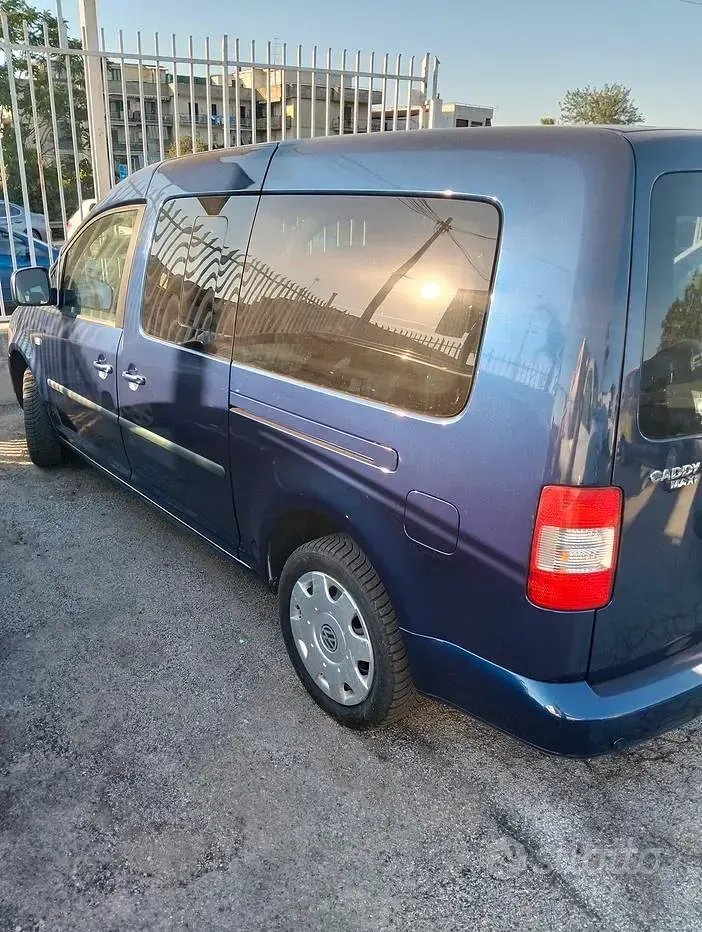Usata VW Caddy 140 CV (102 kW) 2008 Blu Monovolume