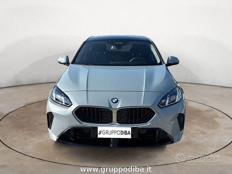Usata BMW 120 M Sport 163 CV (119 kW) 2025 Grigio Utilitaria