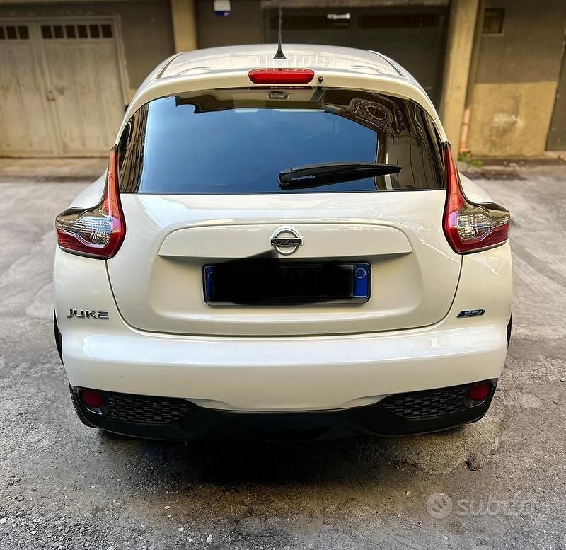 Usata Nissan Juke Tekna 110 CV (80 kW) 2016 Bianco SUV