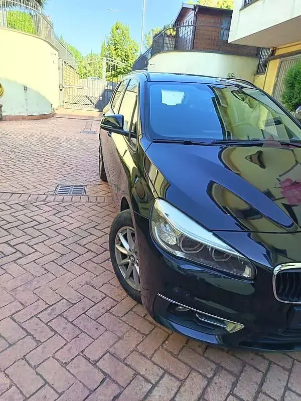 Usata BMW 218 Active Tourer Advantage 150 CV (110 kW) 2016 Nero Monovolume