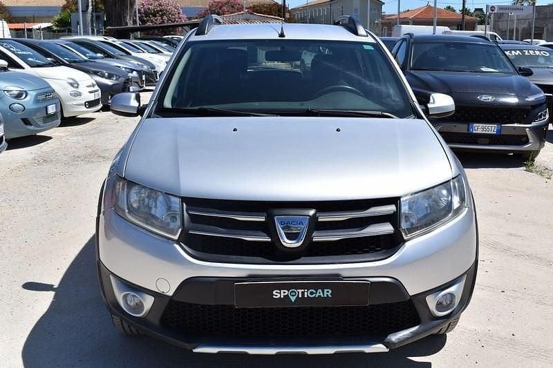 Usata Dacia Sandero Stepway 90 CV (66 kW) 2013 Grigio Utilitaria