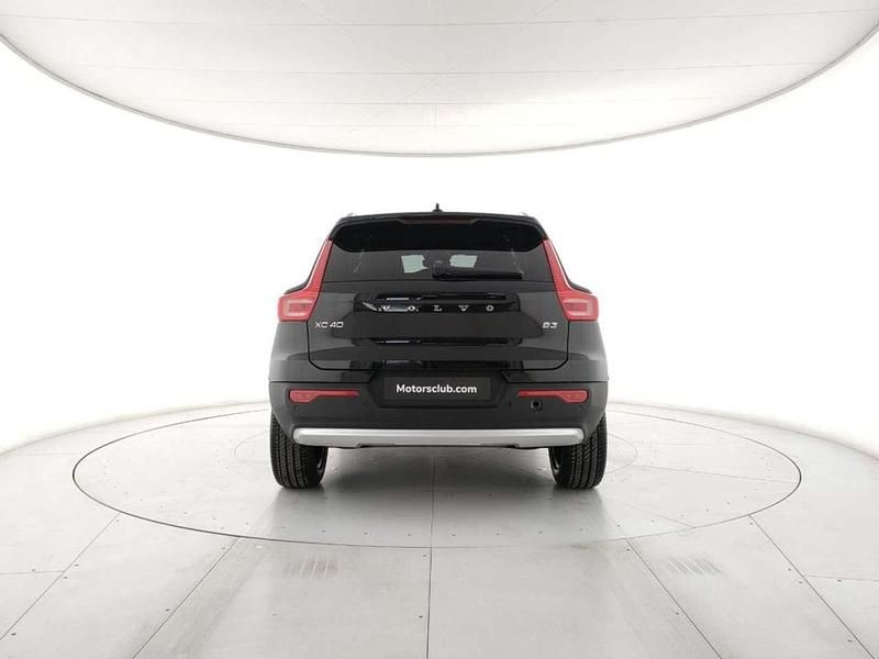 Nuova Volvo XC40 Core 163 CV (119 kW) 2026 Onyx black SUV
