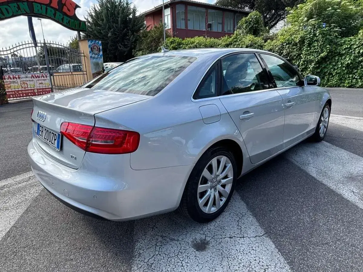 Usata Audi A4 Advanced 143 CV (105 kW) 2012 Argento Berlina