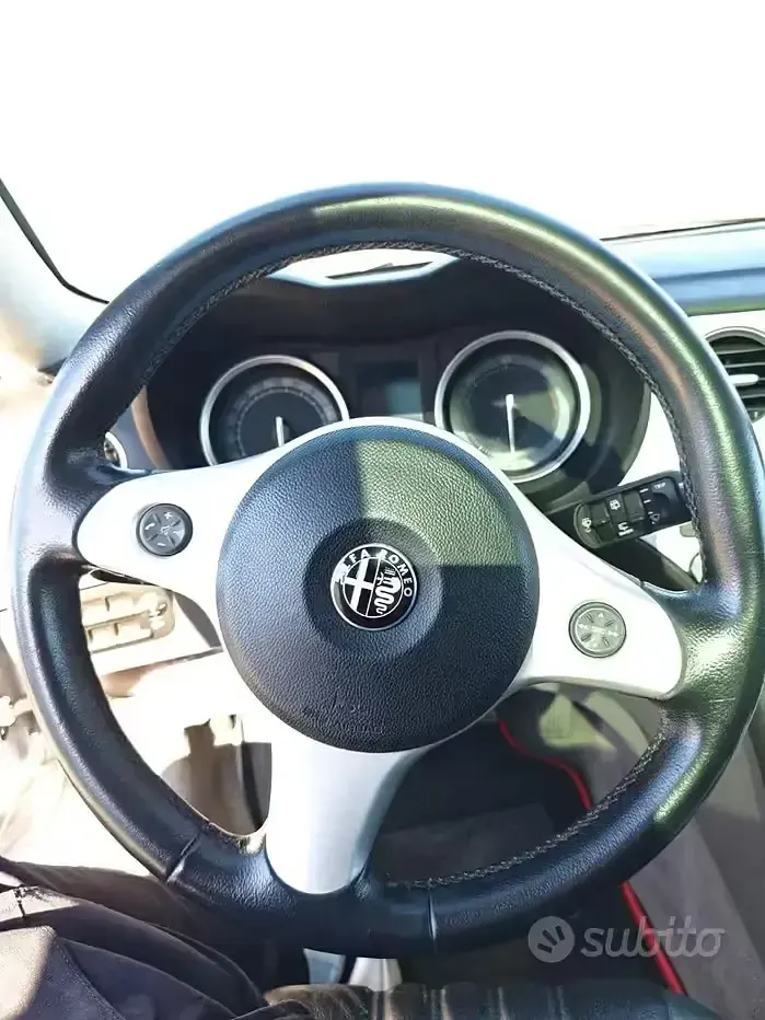 Usata Alfa Romeo Brera 200 CV (147 kW) 2007 Grigio Coupé