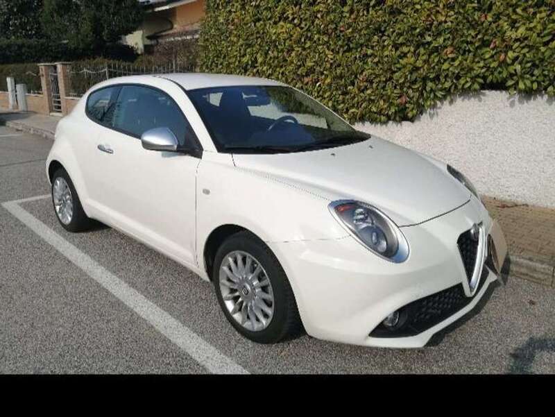 Usato 2017 Alfa Romeo MiTo 1.4 Benzin 79 CV (12.000 €)