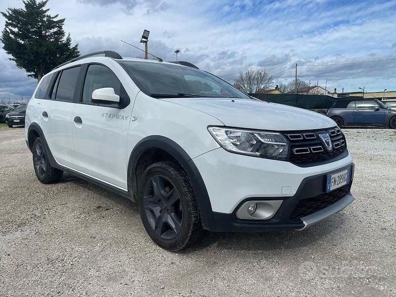 Bianco Usata 2018 Dacia Logan MCV Station wagon | 8399 € (Buon prezzo) - Immagine 1/4