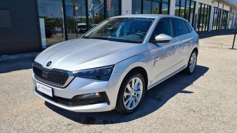Argento Usata 2022 Skoda Scala Style Due volumi | 22.900 € (Molto cara) - Immagine 1/3