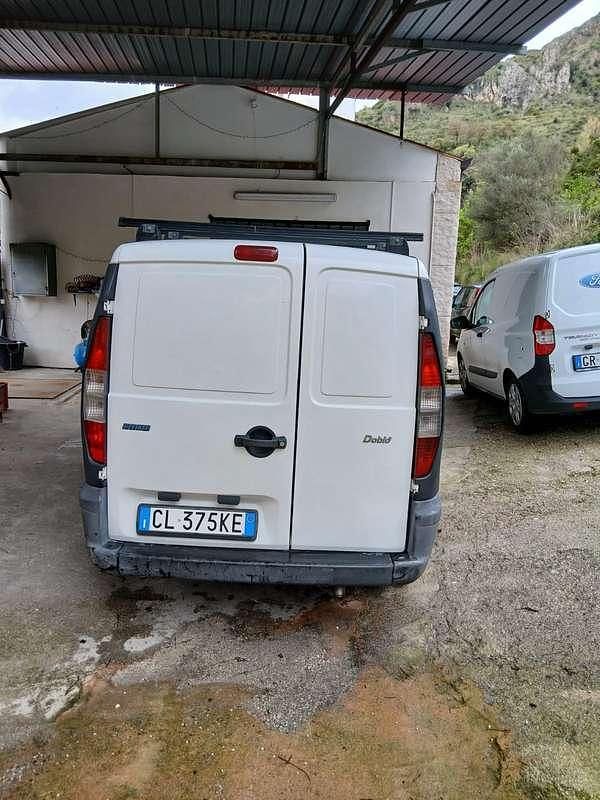 Usata Fiat Doblò 101 CV (74 kW) 2004 Monovolume