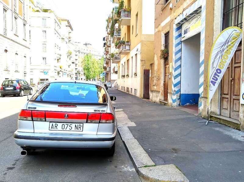 Usata Saab 900 131 CV (96 kW) 1998 Argento Utilitaria
