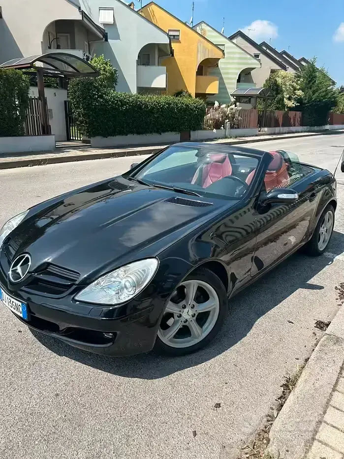 Usata Mercedes SLK200 2007 Nero Cabrio