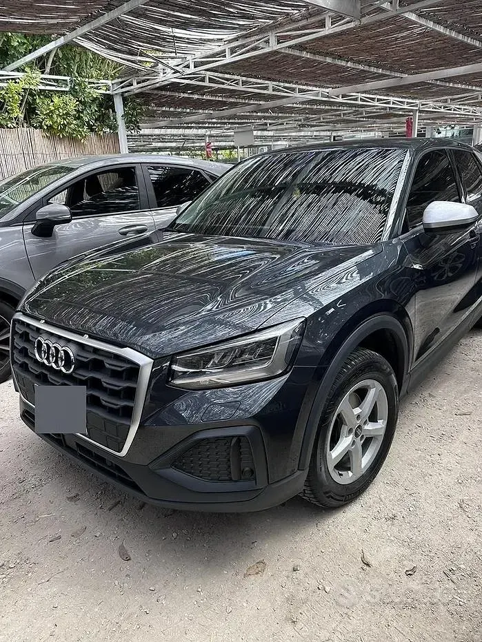 Usata Audi Q2 Business 150 CV (110 kW) 2025 Grigio SUV