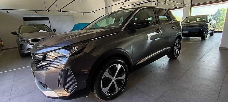 Usata Peugeot 3008 Allure 131 CV (96 kW) 2022 SUV
