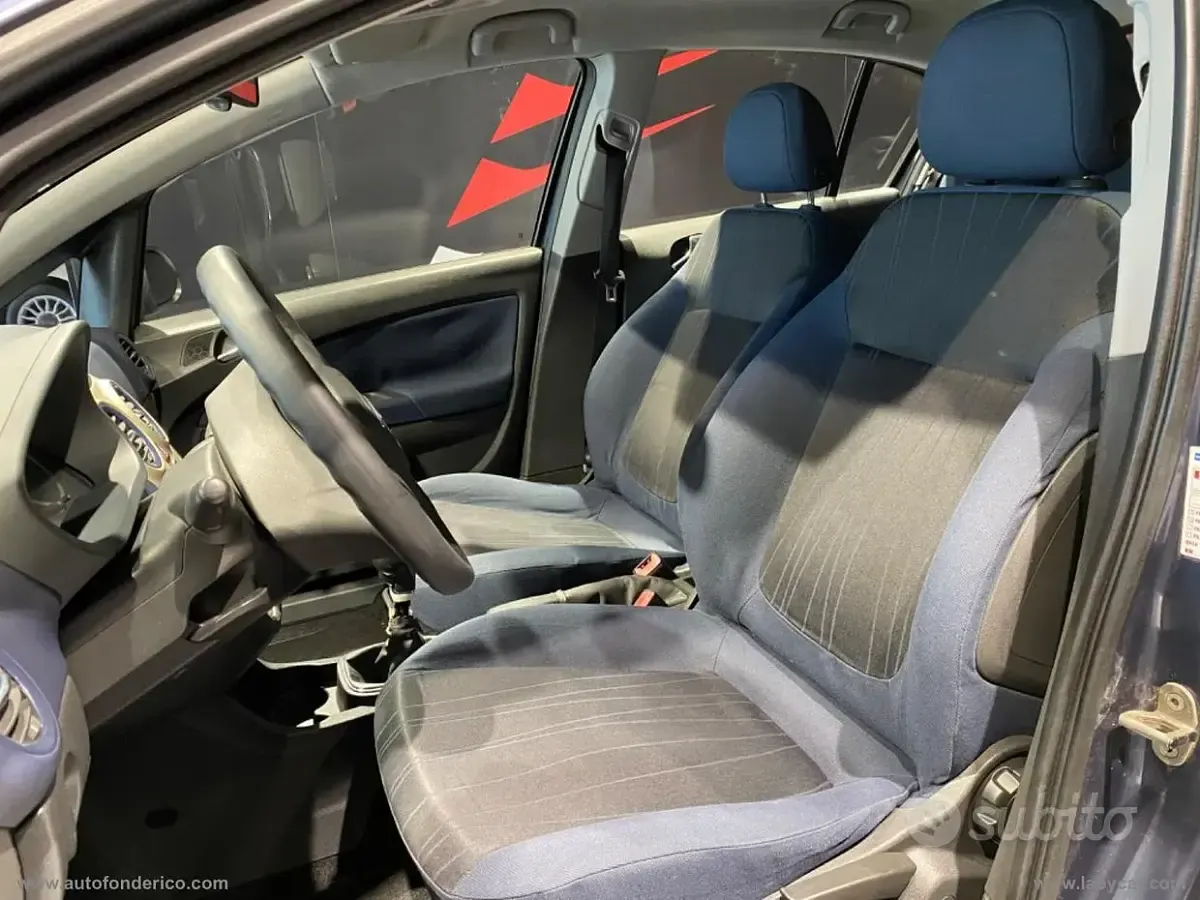 Usata Opel Corsa Cosmo 80 CV (58 kW) 2007 Utilitaria