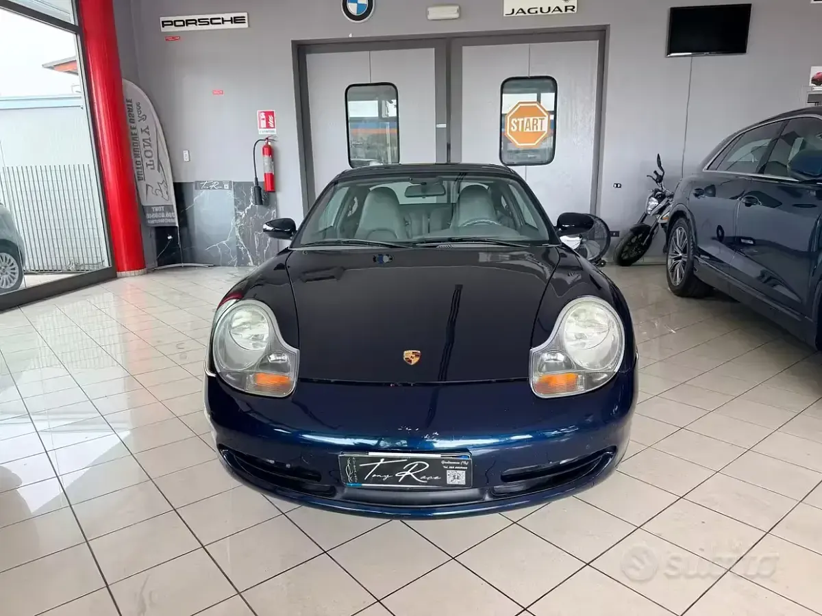 Usata Porsche 911 Carrera 4 300 CV (220 kW) 1998 Bluazzurro Coupé