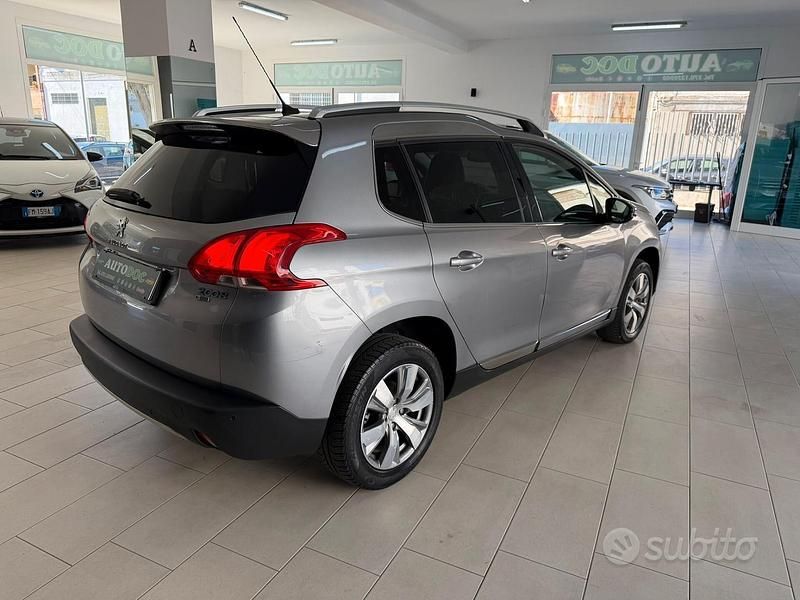 Usata Peugeot 2008 Allure 92 CV (67 kW) 2015 Grigio SUV