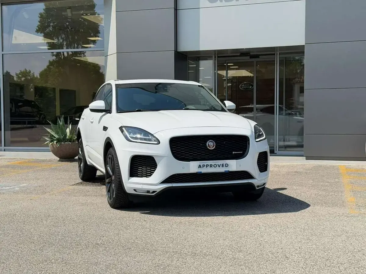 Usata Jaguar E-Pace R-Dynamic 150 CV (110 kW) 2019 Bianco SUV