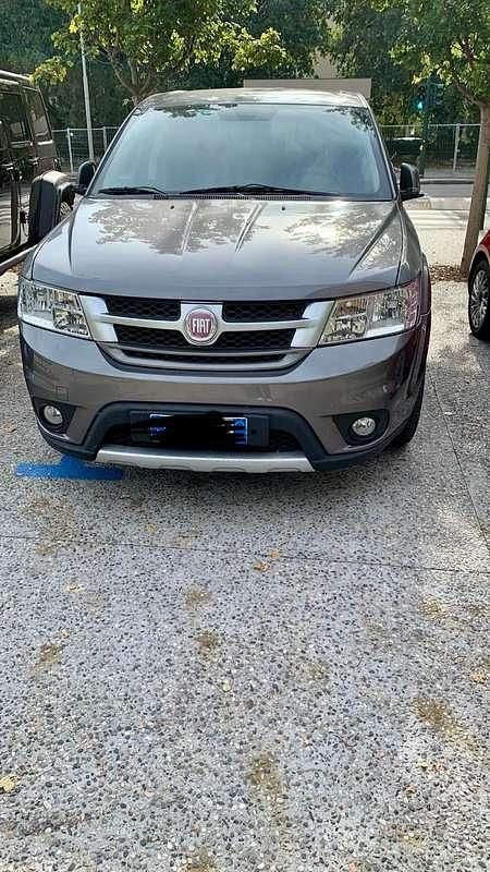 Usata Fiat Freemont Lounge 140 CV (102 kW) 2011 Grigio SUV