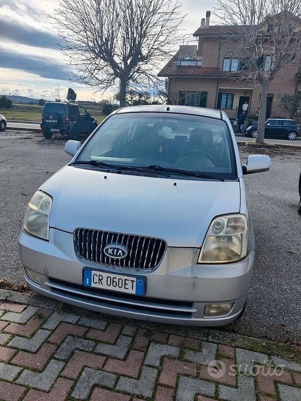 Grigio Usata 2004 Kia Picanto Due volumi | 900 € - Immagine 1/4