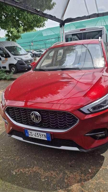 Usata MG ZS Luxury 106 CV (77 kW) 2024 Berlina