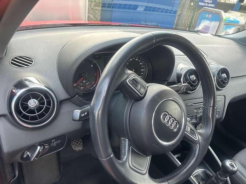 Usata Audi A1 Ambition 105 CV (77 kW) 2010 Rosso Utilitaria
