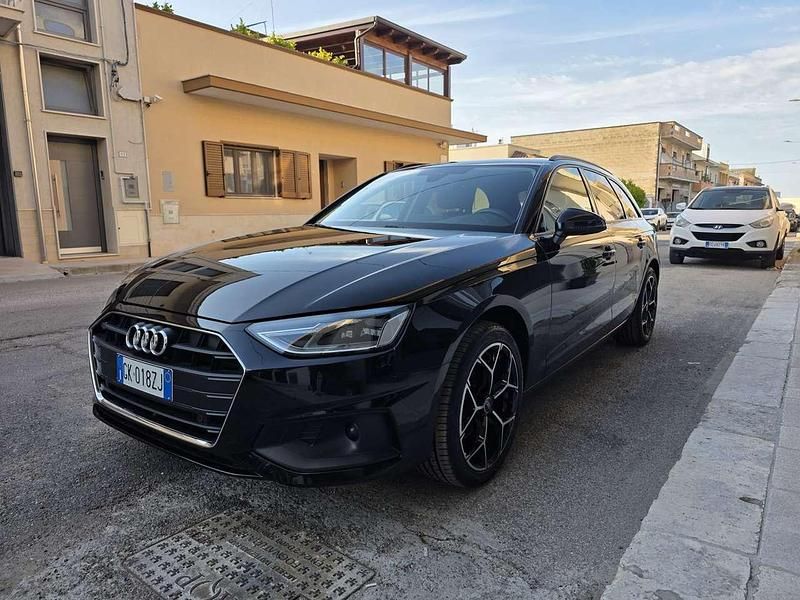 Usata Audi A4 Business 136 CV (100 kW) 2022 Nero Station wagon
