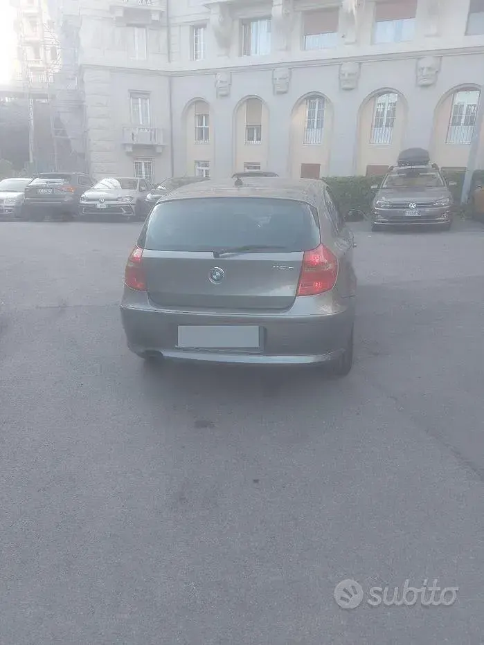 Usata BMW 116 116 CV (85 kW) 2009 Grigio Utilitaria