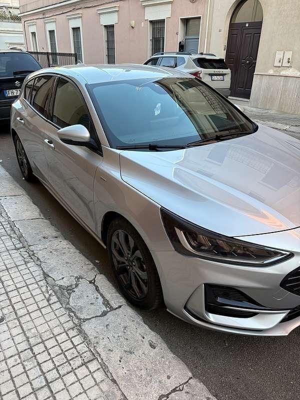 Usata Ford Focus ST-Line 125 CV (91 kW) 2023 Grigio Berlina