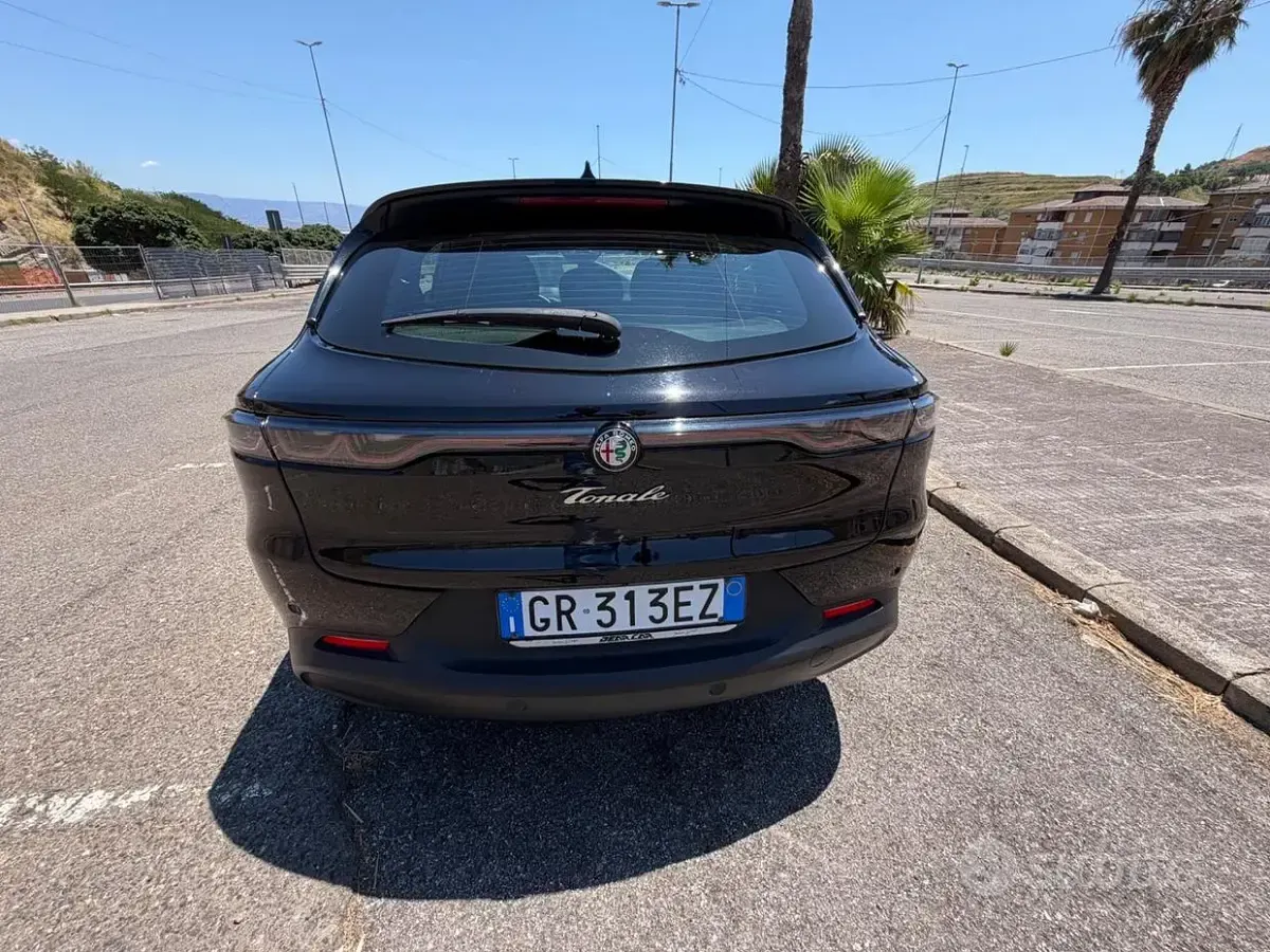 Usata Alfa Romeo Tonale Sprint 131 CV (96 kW) 2023 Nero SUV