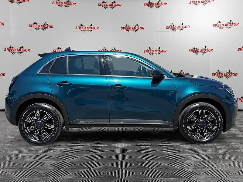 Usata Fiat 600 145 CV (106 kW) 2025 Verde SUV