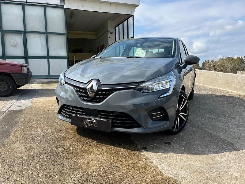 Usata Renault Clio IV Zen 85 CV (62 kW) 2019 Grigio Berlina