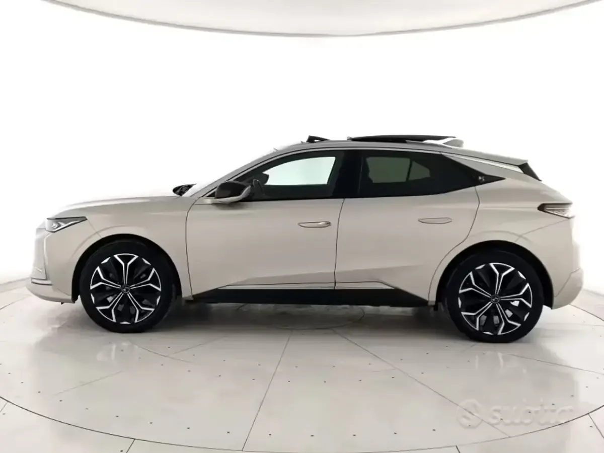 Begagnad DS Automobiles DS4 Opera 131 HK (96 kW) 2024 Grå SUV