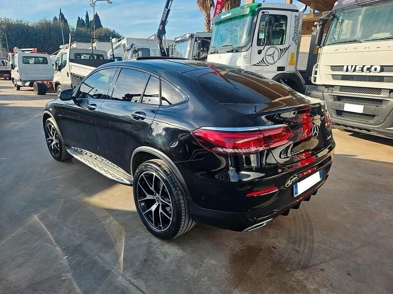 Usata Mercedes GLC300e Premium Plus 194 CV (142 kW) 2021 Nero Coupé